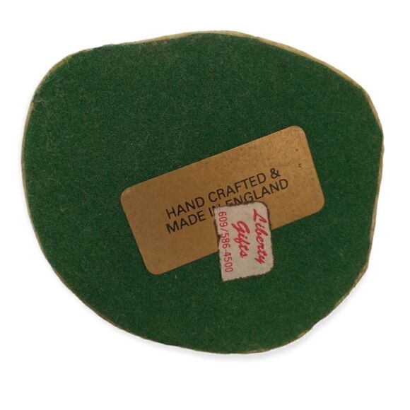 Bunny Rabbit Figure VCH England Vintage Scratching Ear Handpainted Resin Carrot. - Picture 4 of 16